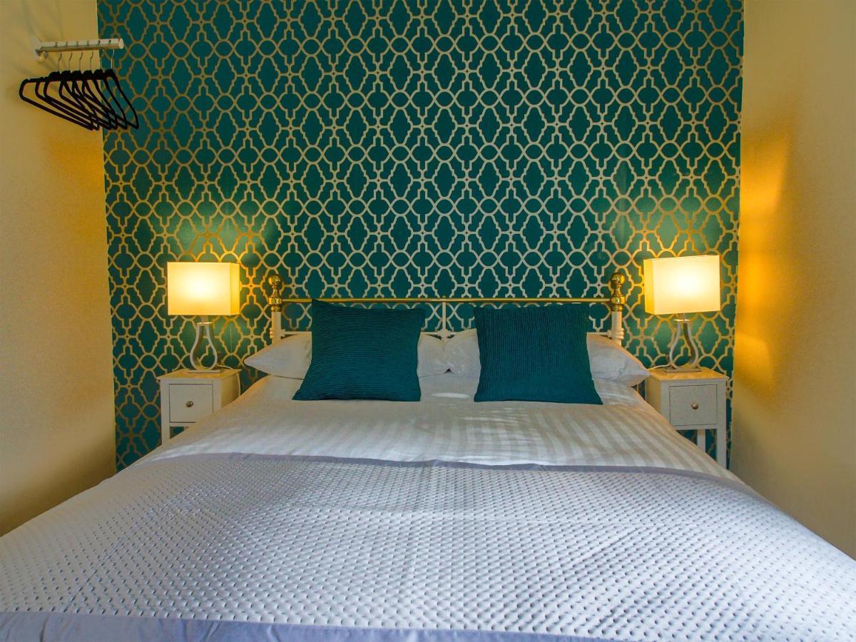 Riverbank Bed And Breakfast Llanwrtyd Wells Buitenkant foto