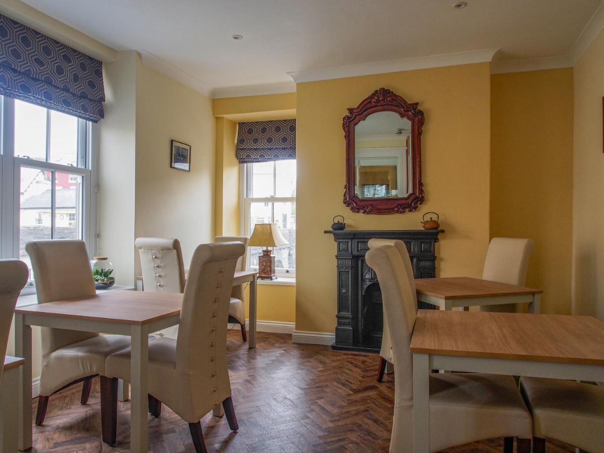 Riverbank Bed And Breakfast Llanwrtyd Wells Buitenkant foto